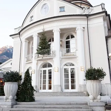 Portico Aparthotel